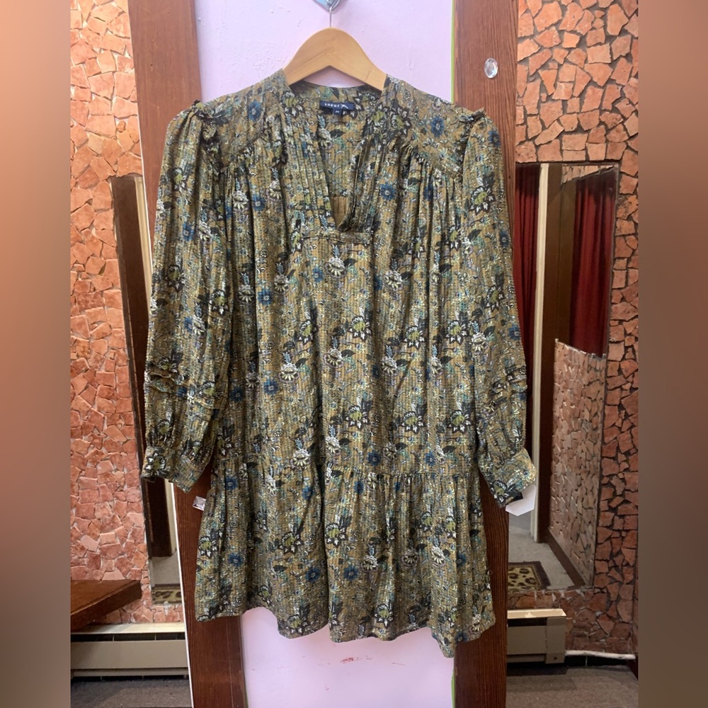 Looks new Floral Print Women's dress